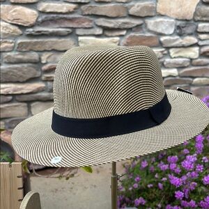 Stylish Black and Tan Men's Fedora